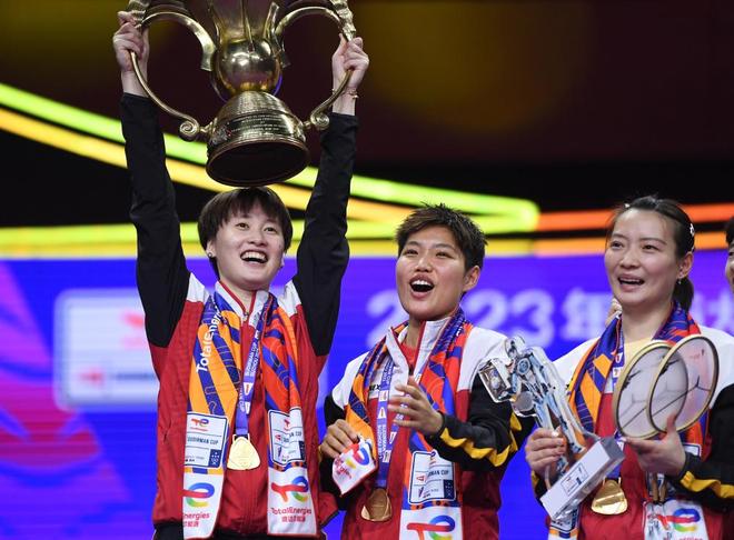 克韩国第14次亲吻苏迪曼杯首次四连冠！国羽3比1力(图2)